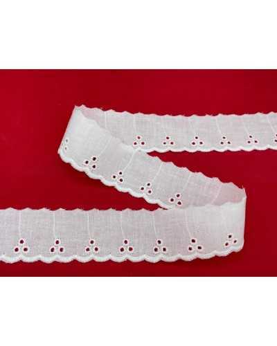 Trimmings White Sangallo Lace Flower Embroidery Scalloped Circle 4 Cm High