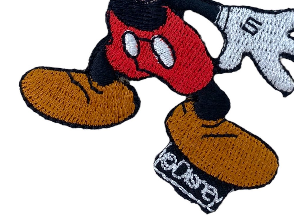 Application of Cartoon Characters Iron-on Mickey Mouse Embroidery Patch  6.5x8 cm